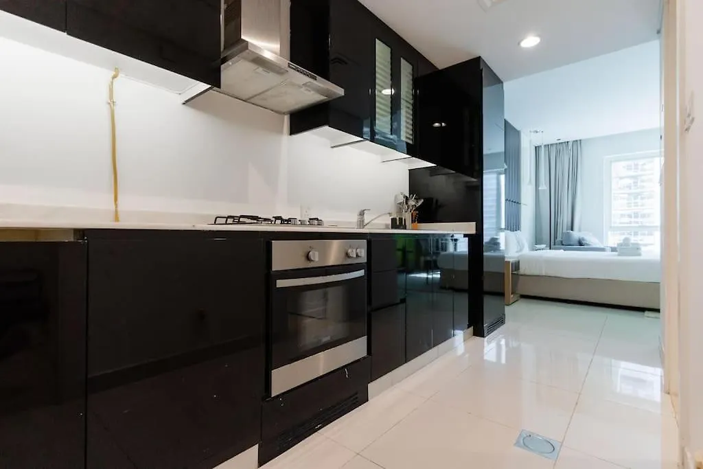 דובאי Stylish Studio With Storage Room In Hotel L Fits 2 0*,  איחוד האמירויות הערביות