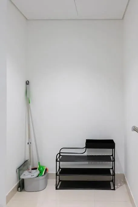 Apartment Stylish Studio With Storage Room In Hotel L Fits 2 Dubai